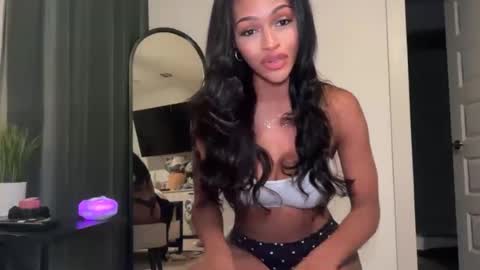 NoodsOverNudes online show from July 28, 2:42 am