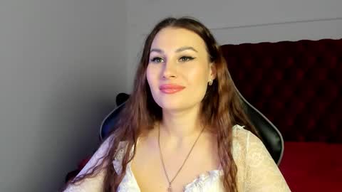 NoraFoxes online show from February 10, 5:21 am