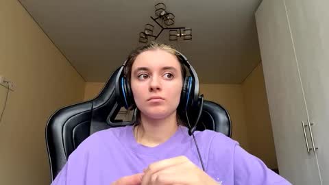 Elena online show from March 24, 8:30 am