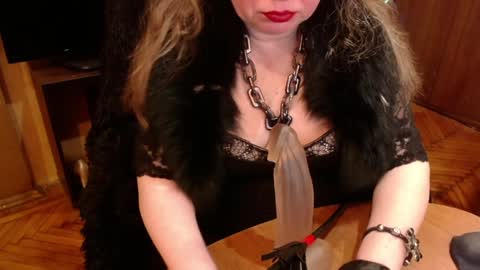 Snapshot of norma_gin chatting on December 20, 8:45 pm miss Tress online show from December 20, 8:45 pm