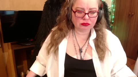 Snapshot of norma_gin chatting on February 7, 7:27 pm miss Tress online show from February 7, 7:27 pm