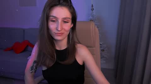 Hazel online show from February 12, 7:56 pm