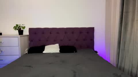 Tina online show from November 16, 9:48 pm