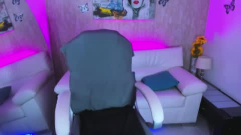 nova online show from December 5, 4:45 am