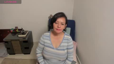 Snapshot of nuit_rose chatting on September 21, 3:05 am nuit_rose online show from September 21, 3:05 am