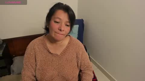 Snapshot of nuit_rose chatting on February 23, 1:31 am nuit_rose online show from February 23, 1:31 am