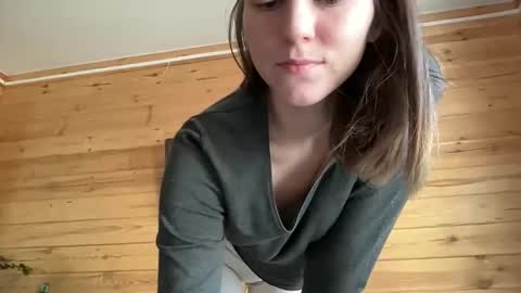 Ema online show from October 3, 6:40 am