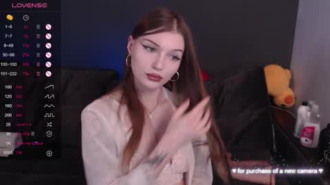 nutsy_kitty online show from September 25, 9:12 pm