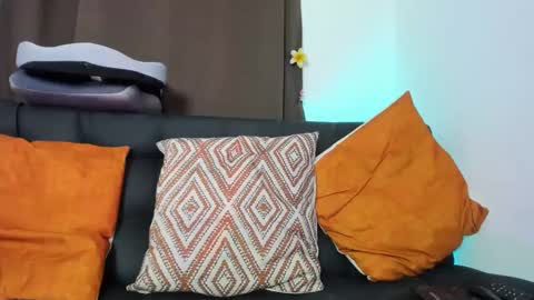 Nia online show from September 12, 1:17 am