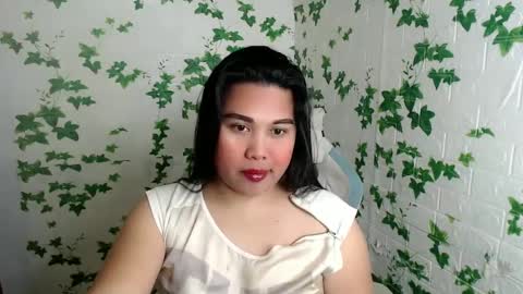 Snapshot of nylecummer chatting on February 4, 7:11 pm nylecummer online show from February 4, 7:11 pm