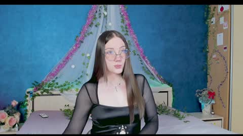 Snapshot of nymphalean chatting on January 2, 5:50 pm Kat online show from January 2, 5:50 pm