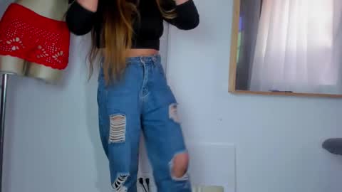 Laura nyu online show from November 19, 8:31 pm