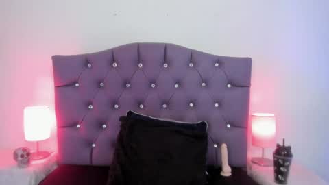   online show from February 4, 3:33 am