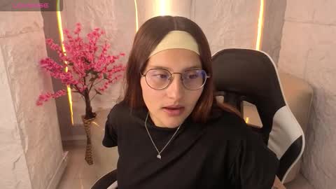 Snapshot of nyx_tamy_tx chatting on October 13, 1:03 pm Online 800 to 1400 online show from October 13, 1:03 pm