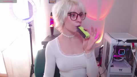 Moonlight online show from October 9, 10:08 am