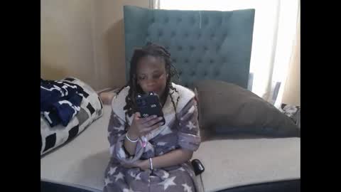 obsessedmimi online show from May 27, 9:39 am