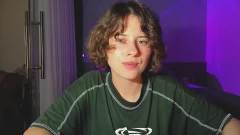 Snapshot of octopussy69x chatting on February 28, 1:36 pm Evie online show from February 28, 1:36 pm