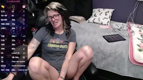 Oddy With A Body online show from January 10, 3:22 am