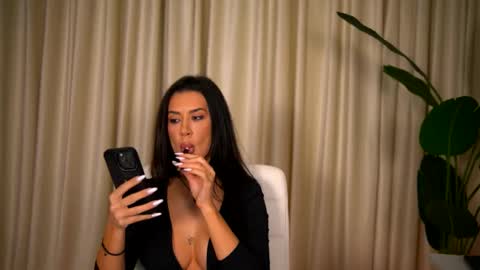 Julia online show from February 3, 5:05 am