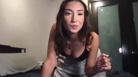 ohmillieevanillie online show from May 31, 4:07 am