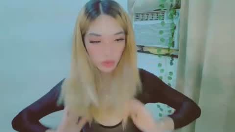 Snapshot of ohmyalessandraxcx chatting on September 28, 6:24 pm LIAN online show from September 28, 6:24 pm