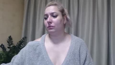 Snapshot of ohsweetiren chatting on January 28, 7:00 am Iren online show from January 28, 7:00 am