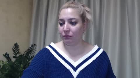 Snapshot of ohsweetiren chatting on January 19, 7:15 am Iren online show from January 19, 7:15 am