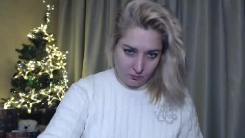 Snapshot of ohsweetiren chatting on December 30, 6:53 am Iren online show from December 30, 6:53 am