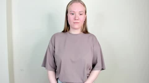Emma online show from May 4, 9:35 am