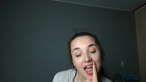 Olivia online show from September 19, 8:41 pm