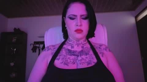   online show from October 7, 2:54 pm