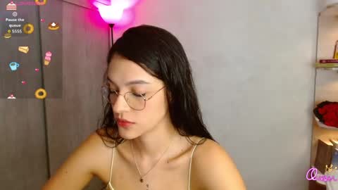Olivia Bram online show from May 6, 10:25 pm