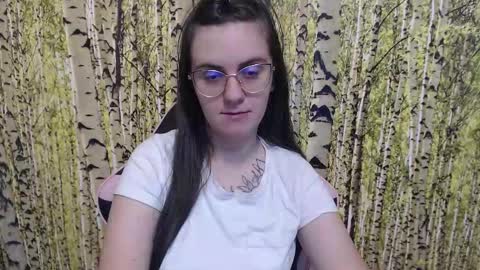 Snapshot of oliviasager chatting on October 19, 11:29 pm Mistress Olivia online show from October 19, 11:29 pm