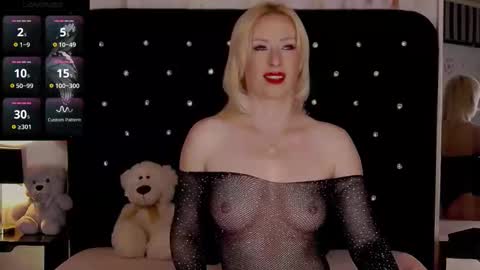 Olivia online show from September 17, 8:51 pm