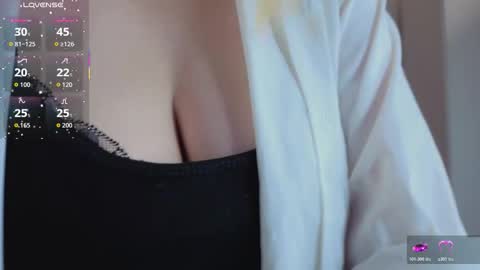 Kylie online show from November 17, 8:31 pm