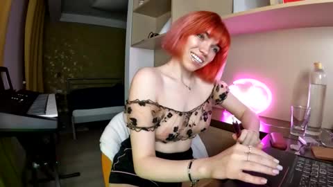 Angelina Lina online show from March 27, 9:15 pm