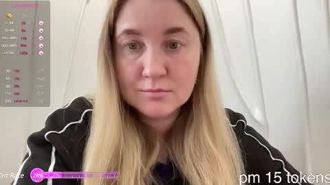 OllyDoll online show from December 22, 9:11 am