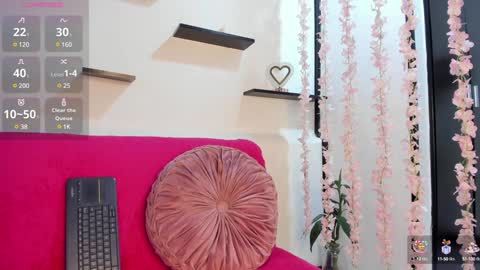 Violette online show from January 28, 9:40 pm