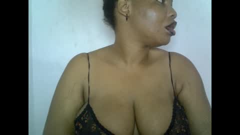 oneofdbestchubbygaloncb online show from May 16, 3:44 pm