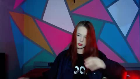 onessandra online show from November 18, 6:58 am