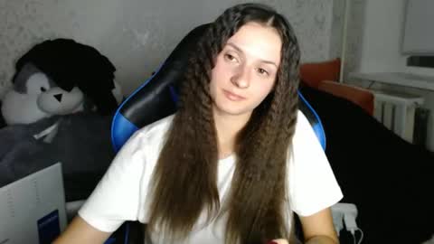 Amalia online show from October 24, 7:10 pm