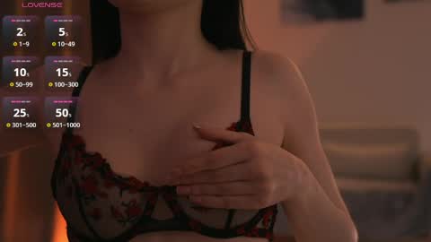OnlyNora online show from April 24, 2:31 pm