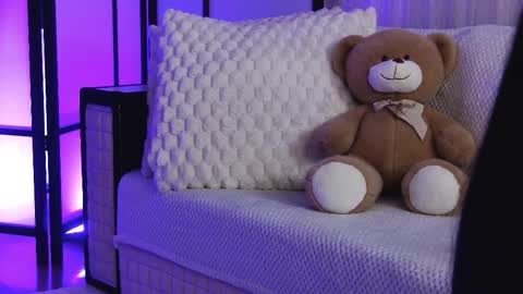 Xandra online show from March 16, 5:44 am