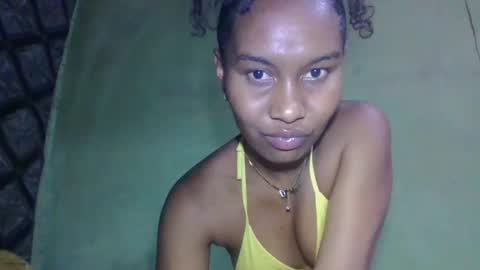 oolyette online show from March 23, 6:58 pm