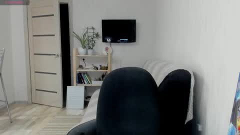 Snapshot of oops_britney chatting on October 9, 2:32 pm Britney online show from October 9, 2:32 pm