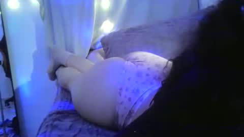 oumaimasoufaine66 online show from March 8, 2:04 am