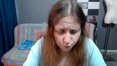 Ella online show from April 12, 7:55 am