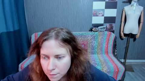 Ella online show from November 9, 9:49 am