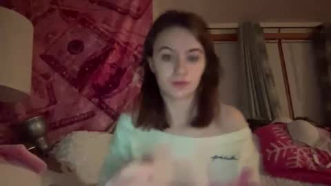 paisleysnowxo online show from December 4, 10:28 am