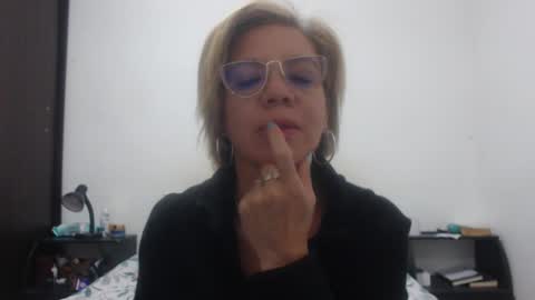Snapshot of paloma_martin chatting on January 31, 2:48 am paloma online show from January 31, 2:48 am